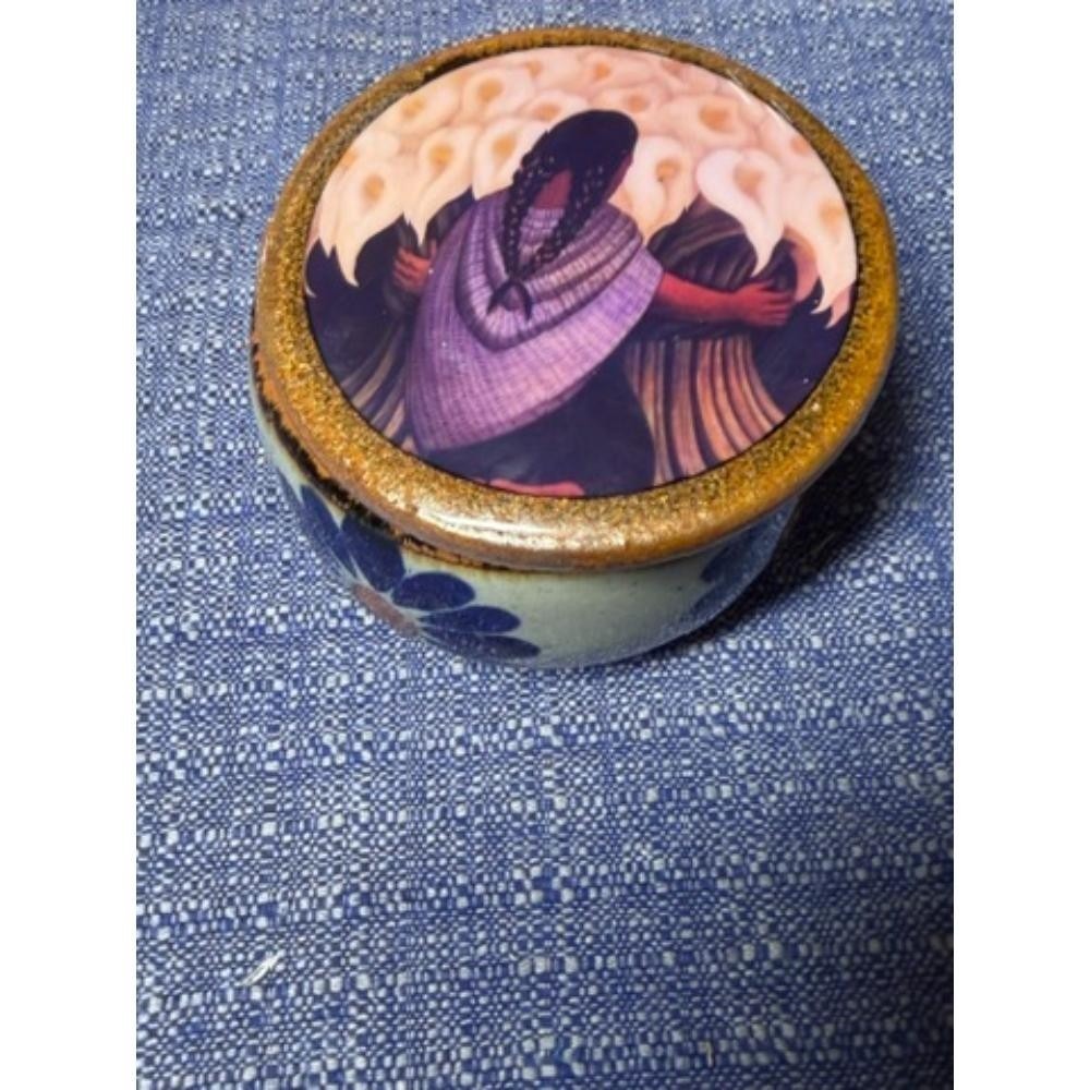 Vintage Tonala Mexico Pottery Trinket Box Diego Rivera Flower Seller Folk Art‎